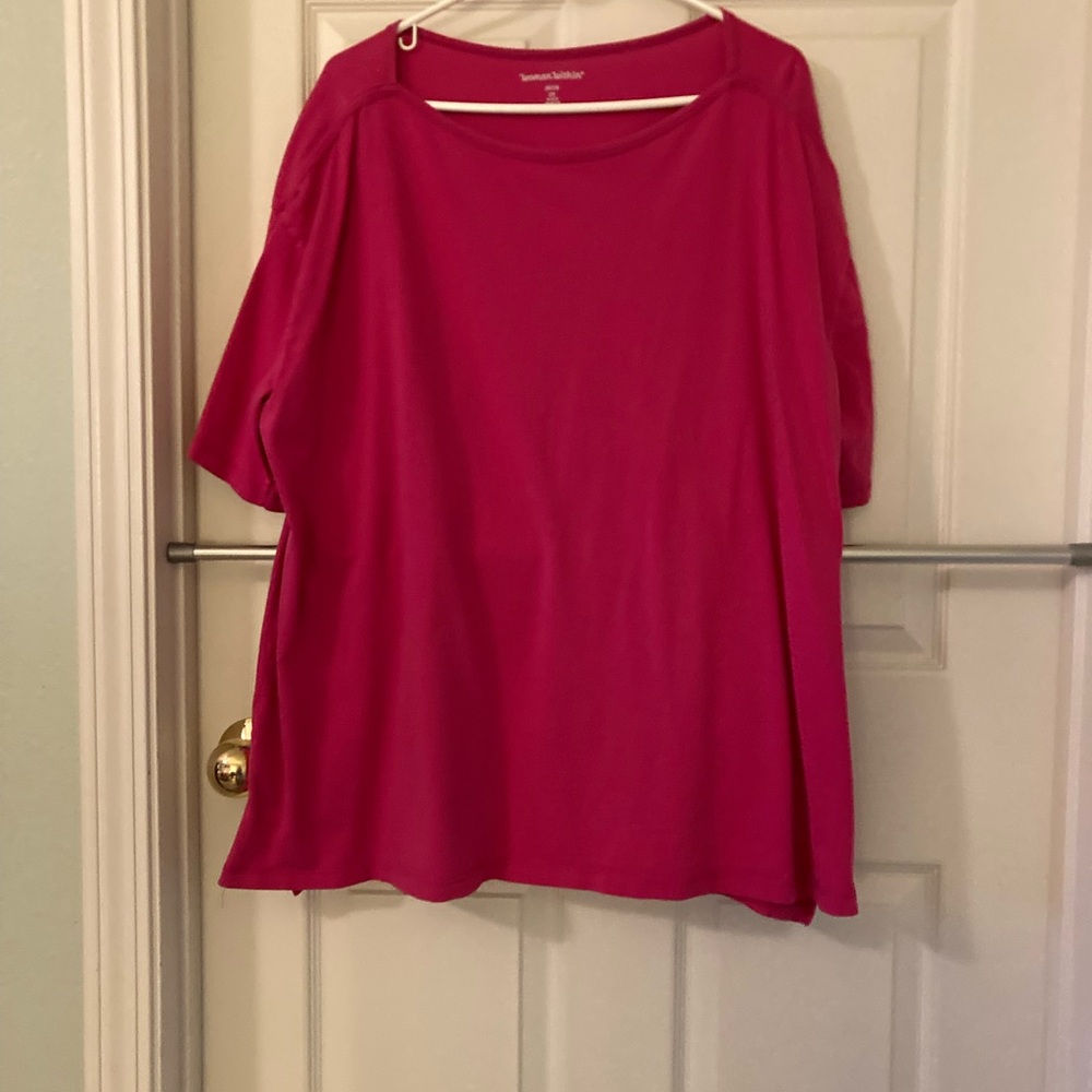 Almost boat neckline with extra detail on shoulder, very roomy 2X